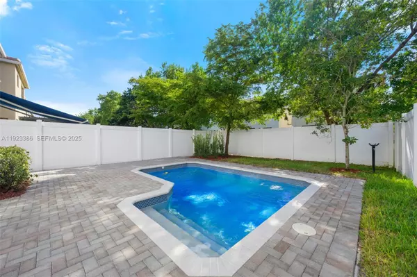 Miami, FL 33179,674 NE 191st Ter