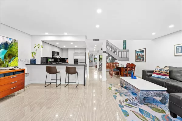 Hollywood, FL 33021,2528 N 38 Ave #D-32