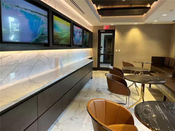 Coral Gables, FL 33146,301 Altara Ave #533