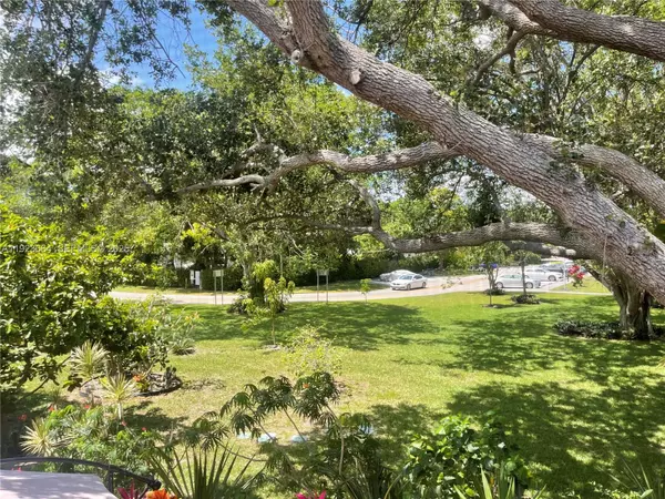 Deerfield Beach, FL 33442,119 Tilford F #119