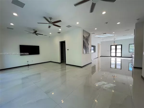 Miami, FL 33145,1233 SW 17th Ter