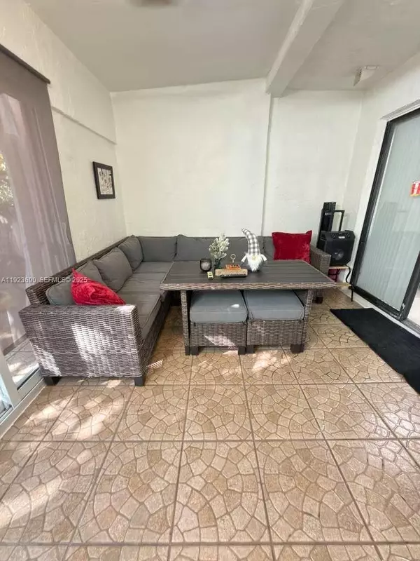 Sweetwater, FL 33174,550 SW 115th Ave #705C