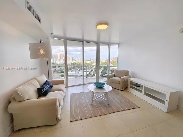 Sunny Isles Beach, FL 33160,17201 Collins Ave #1009