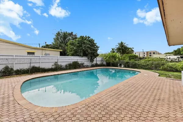 Sunrise, FL 33313,1541 NW 63rd Ave