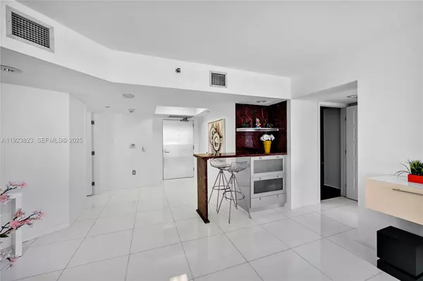 Sunny Isles Beach, FL 33160,16445 Collins Ave #2228