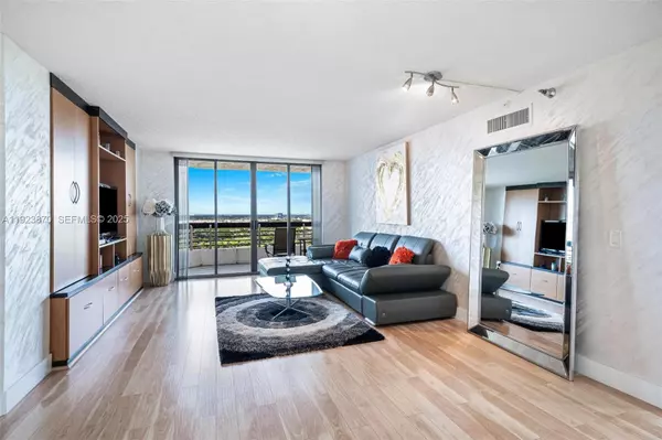 Aventura, FL 33180,3400 NE 192nd St #1808