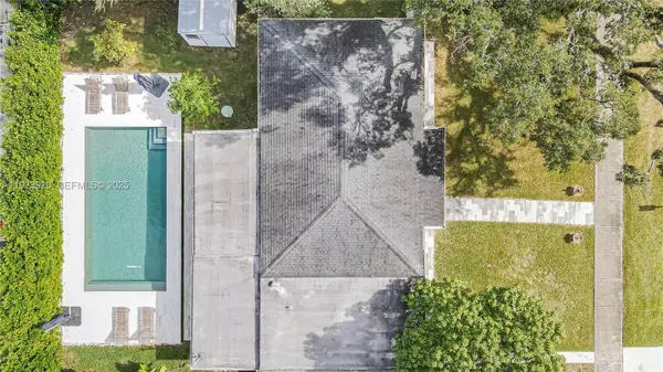 Miami, FL 33155,7235 SW 39th