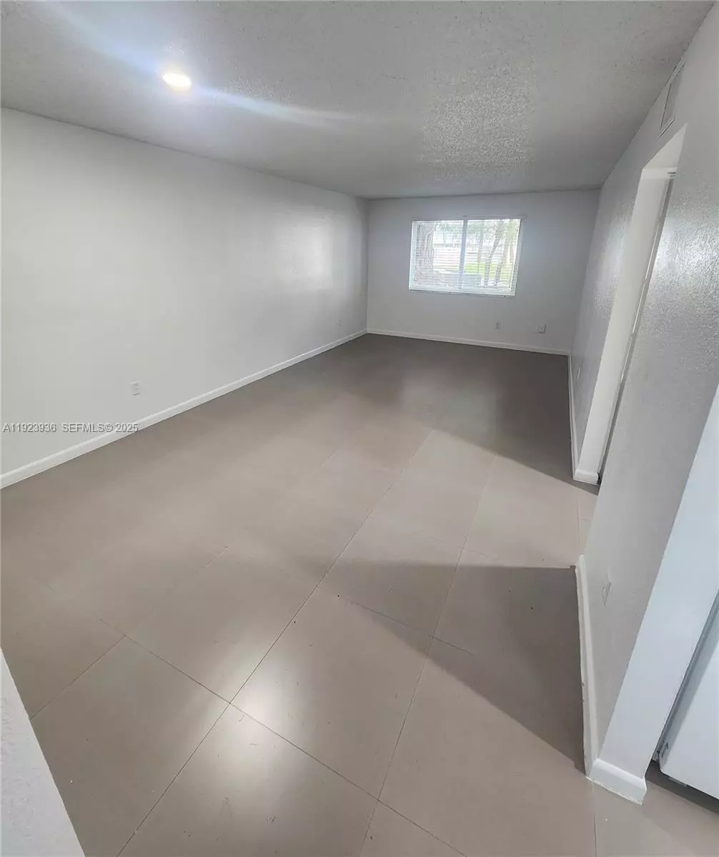 Cutler Bay, FL 33157,10820 SW 200th DR #168