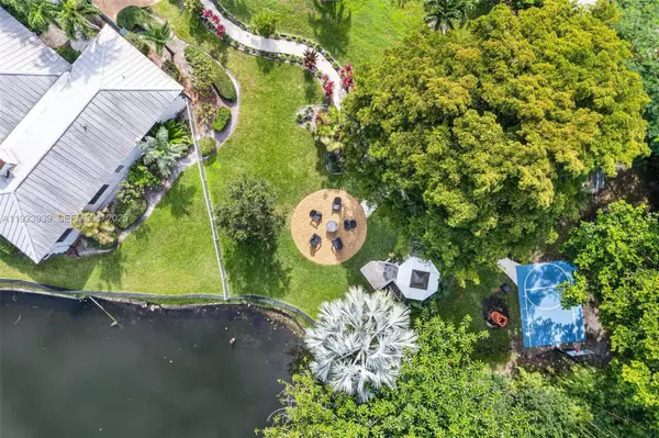 Davie, FL 33328,11155 SW 40th St