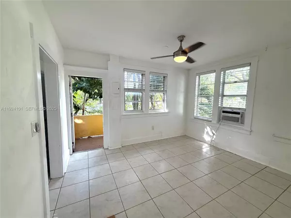 Miami, FL 33138,586 NE 62nd St #4