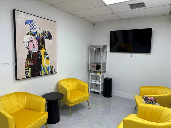 Miami Gardens, FL 33169,646 NW 183rd Street