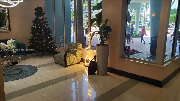 Hollywood, FL 33019,Address not disclosed