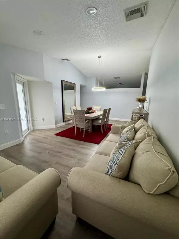 Pembroke Pines, FL 33029,631 SW 176th Ave #631