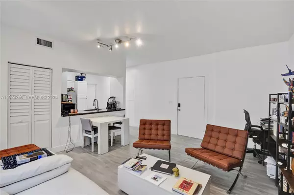 Miami Beach, FL 33139,1200 Euclid Ave #108