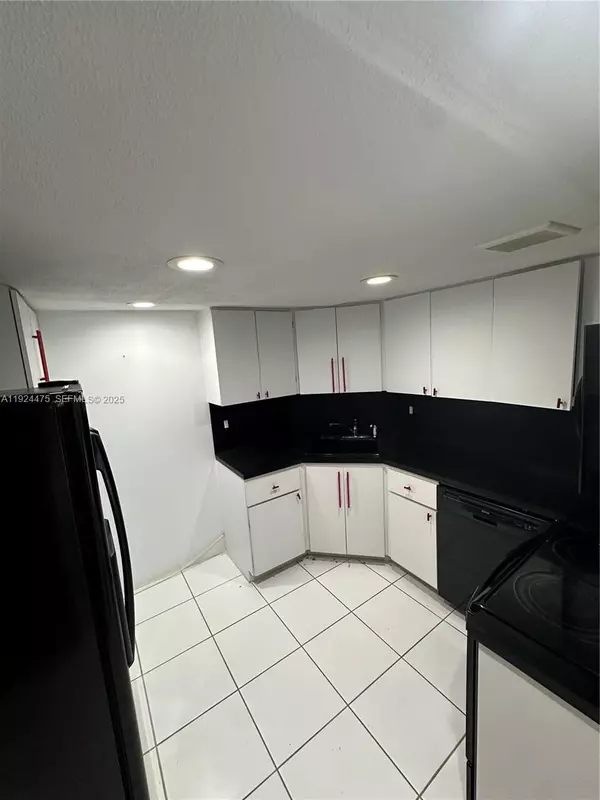 Lauderhill, FL 33319,3301 Spanish Moss Ter #302