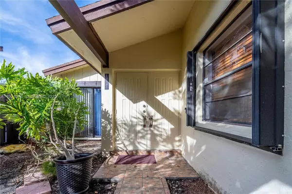 Miami, FL 33186,13585 SW 114th Ter