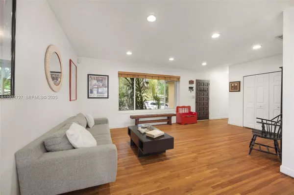 Miami, FL 33144,1420 SW 82nd Ave