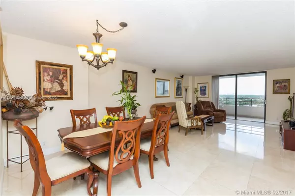 Hallandale Beach, FL 33009,2500 PARKVIEW DR #1207
