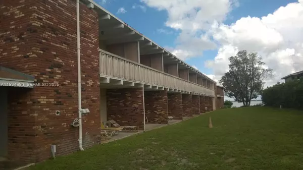 Sebring, FL 33870,1001 LAKEVIEW DRIVE