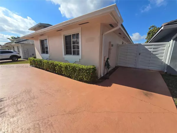 Miami, FL 33182,894 NW 134th Pl #894