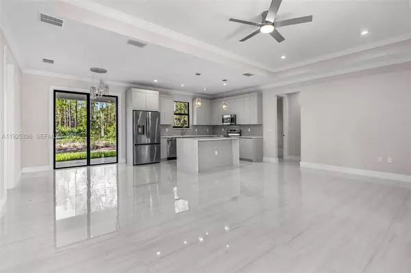 Naples, FL 34120,3260 60th AVE NE