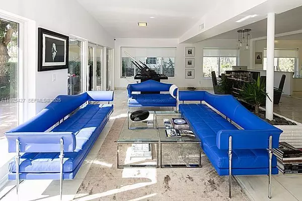 Miami Beach, FL 33140,5570 La Gorce Dr