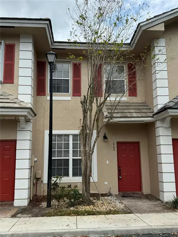 Plantation, FL 33317,669 NW 42nd Ave