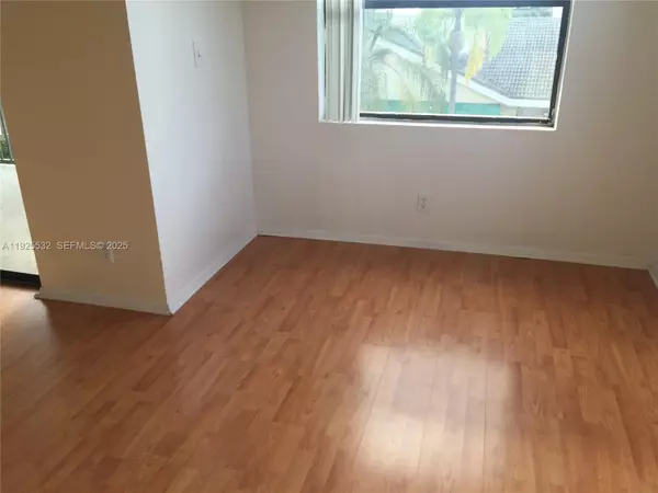 Sunrise, FL 33322,9999 Summerbreeze Dr #424