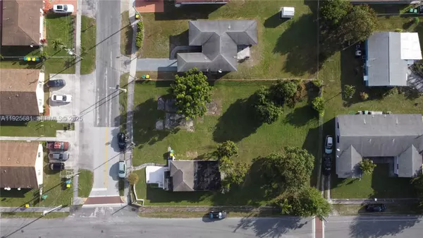 Dania Beach, FL 33004,149 NW 14th Ave