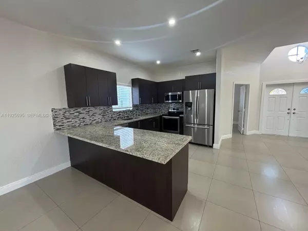 Miami, FL 33185,16124 SW 55th Ter #0