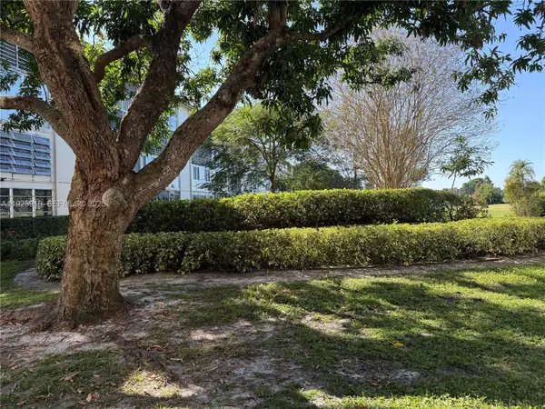 Coconut Creek, FL 33066,4602 Martinique Way #B1