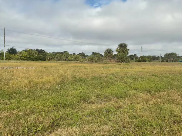 Other City - In The State Of Florida, FL 33947,327 Boundary Blvd