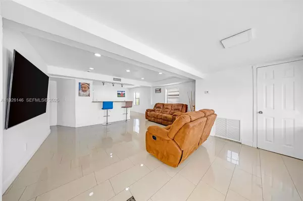 Hialeah, FL 33013,4660 E 4th Ave