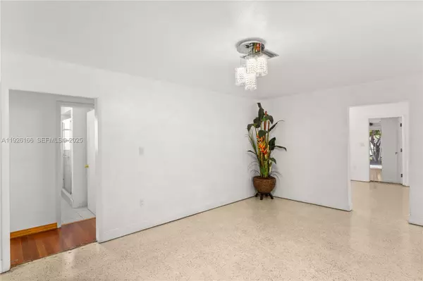 Coral Gables, FL 33134,612 Minorca Ave