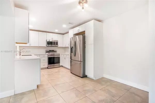 Tamarac, FL 33321,8172 NW 67th Ave #NA