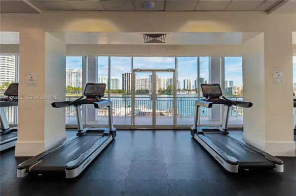 Aventura, FL 33160,18011 Biscayne Blvd #1501