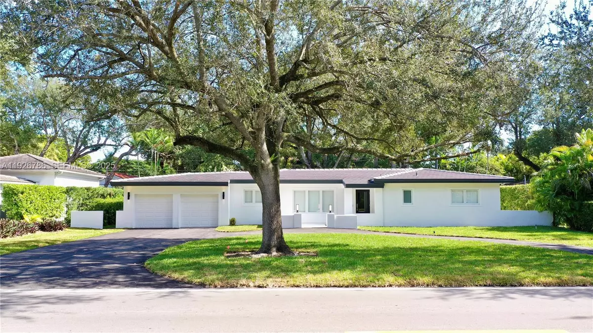 Coral Gables, FL 33146,6011 Maynada St