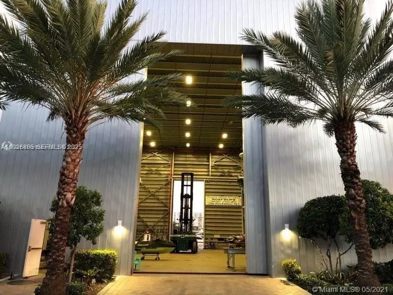 Sunny Isles Beach, FL 33160,400 Sunny Isles Blvd DD414