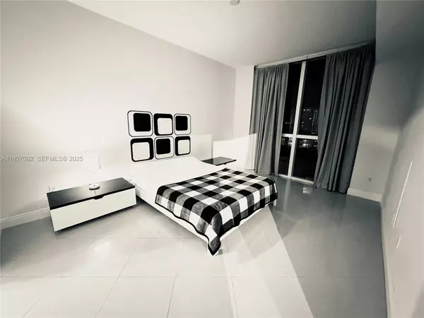 Hallandale Beach, FL 33009,1945 S Ocean Dr #610