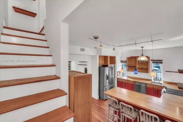 Miami Beach, FL 33139,1525 Pennsylvania Ave #1