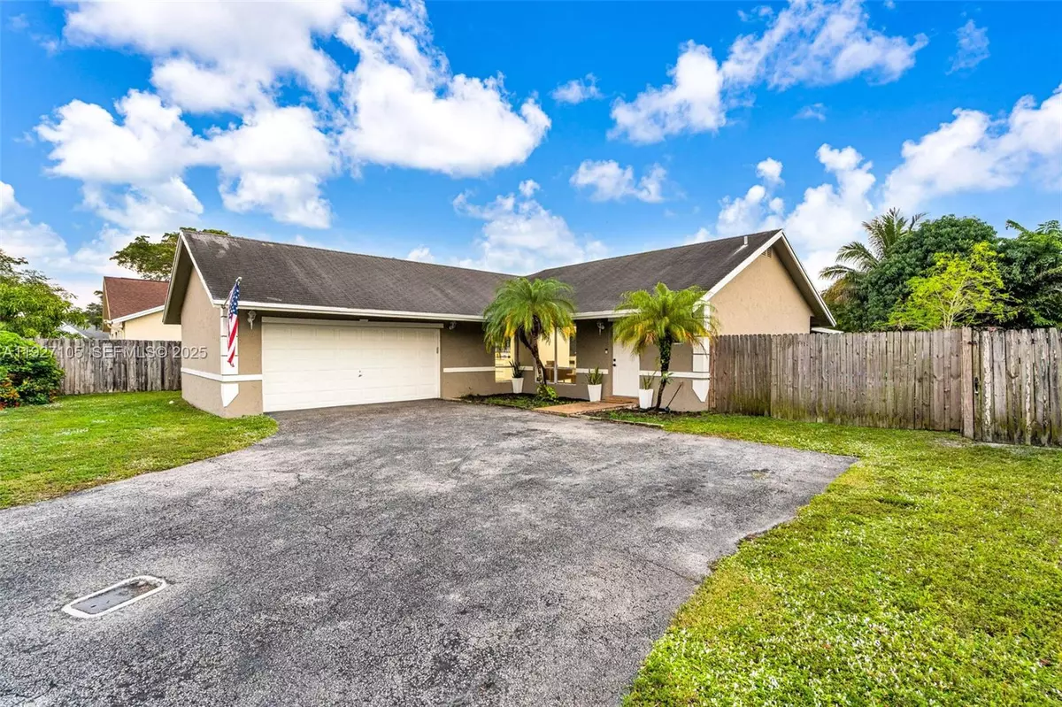 Cooper City, FL 33328,10380 SW 49th Pl