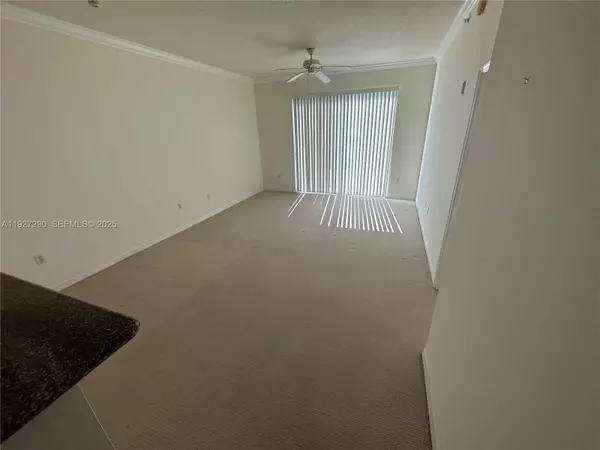 Fort Lauderdale, FL 33308,2401 NE 65th St #606