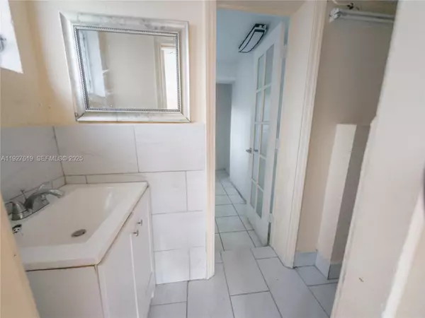 Miami, FL 33155,2575 SW 59th Ave #2