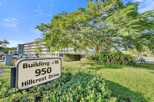 Hollywood, FL 33021,950 Hillcrest Dr #112