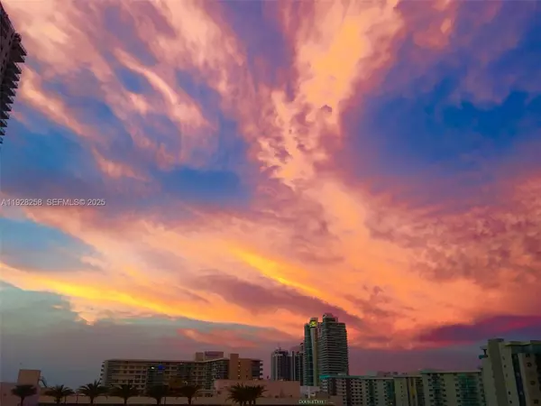 Hallandale Beach, FL 33009,1801 S Ocean Dr #PH33