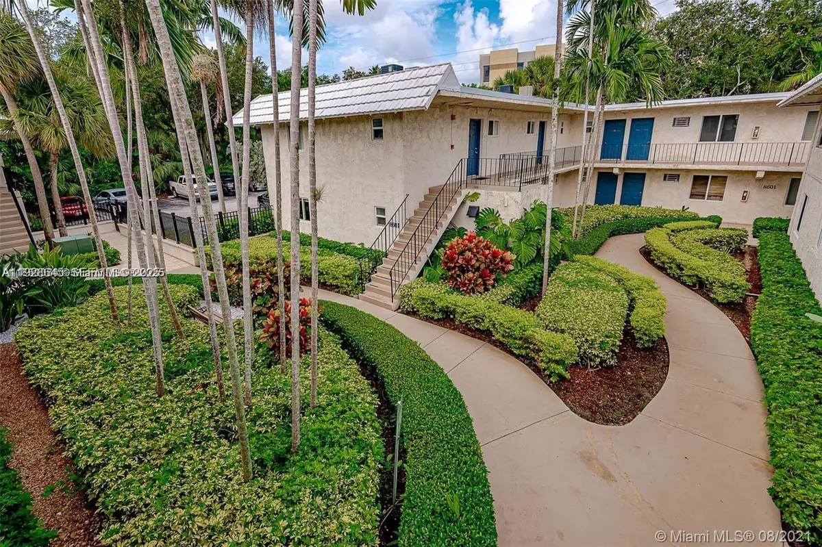 Pinecrest, FL 33156,8607 SW 68th Ct #26