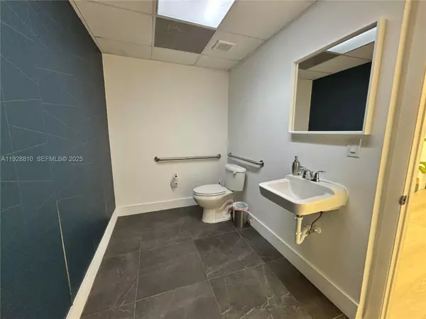 Miami, FL 33138,901 NE 79th St