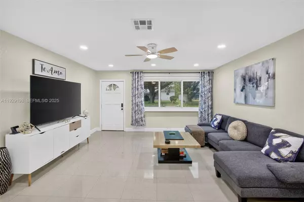 Dania Beach, FL 33312,4617 SW 24th Ave