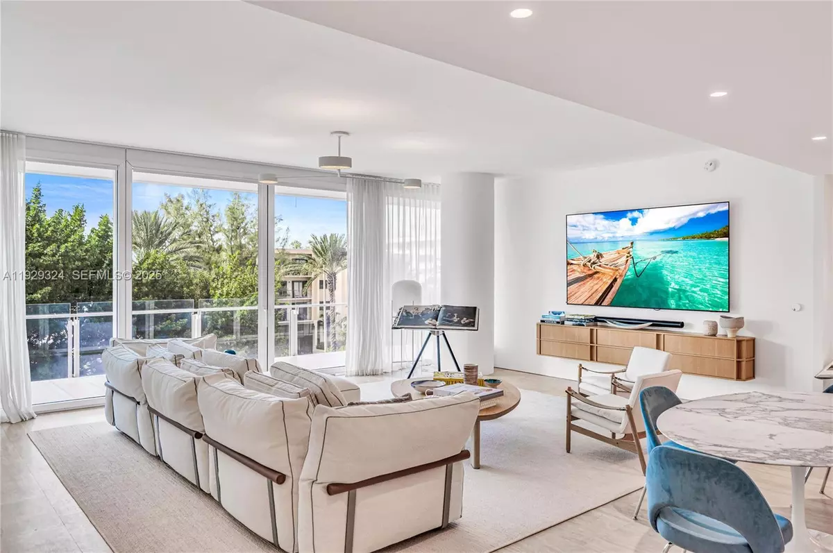 Surfside, FL 33154,9111 Collins Ave #N-322