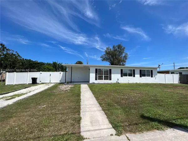1011 NE Bianca, Palm Bay, FL 32905